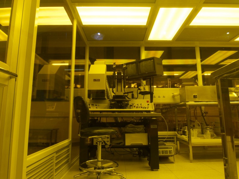 ABM CLEAN ROOM 8 MACHINE